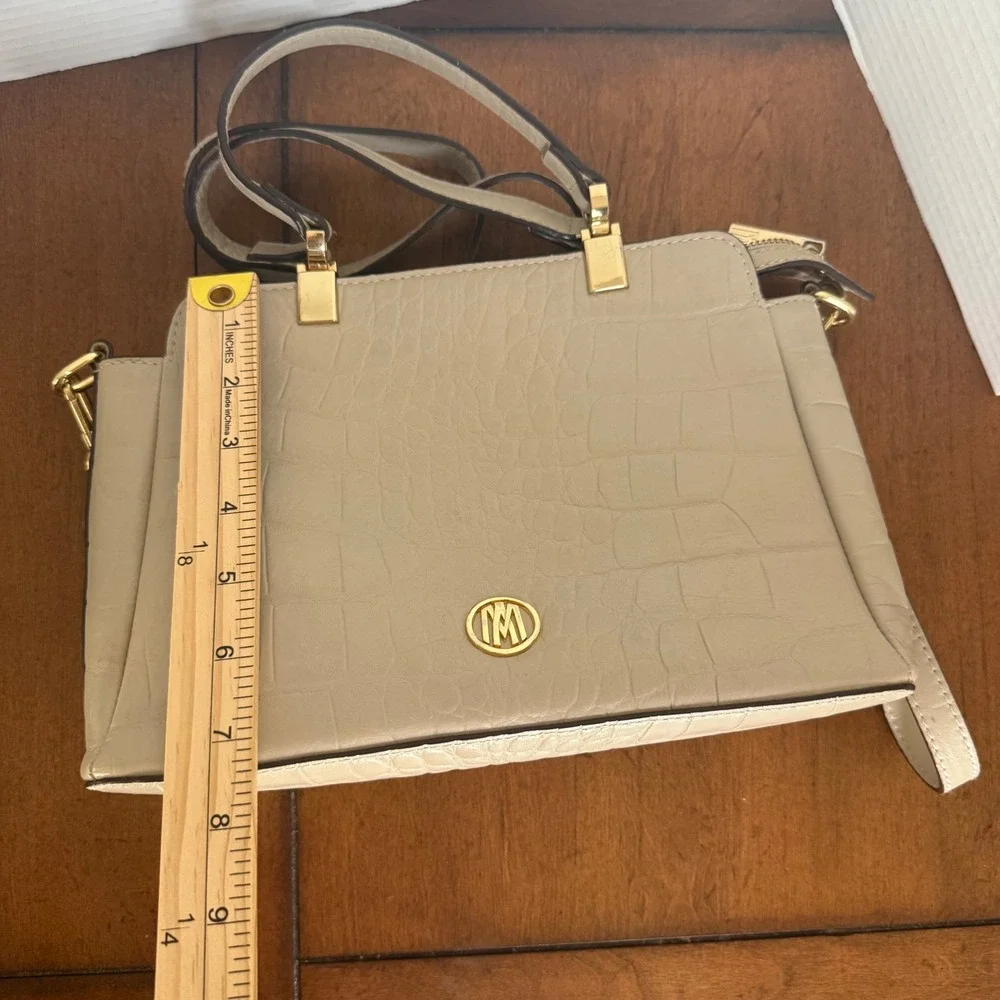 Antonio Melani Crocodile Embossed Satchel Handbag‎ Top Handle Crossbody Beige